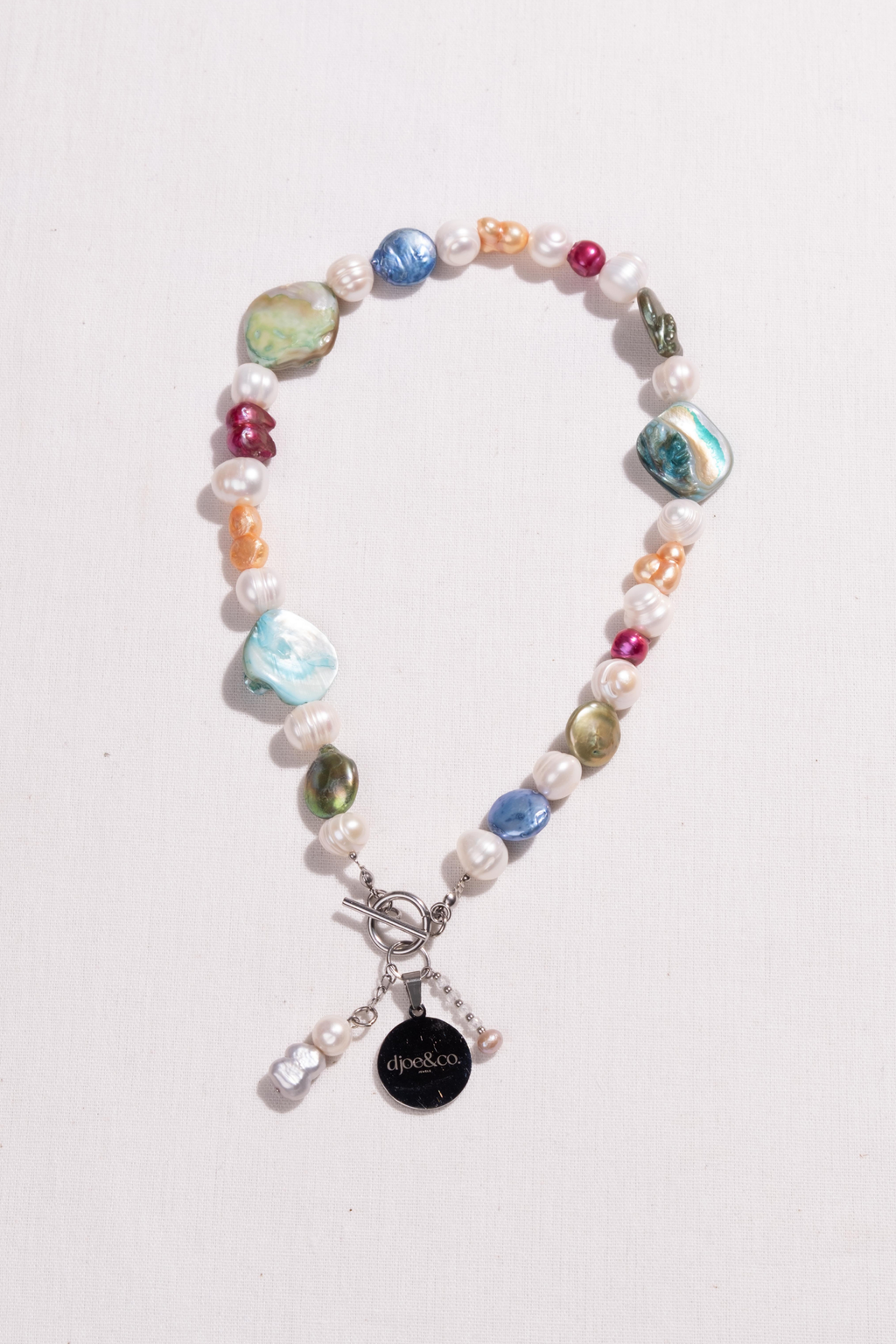 Adelyn - The Metallic Pearl Necklace