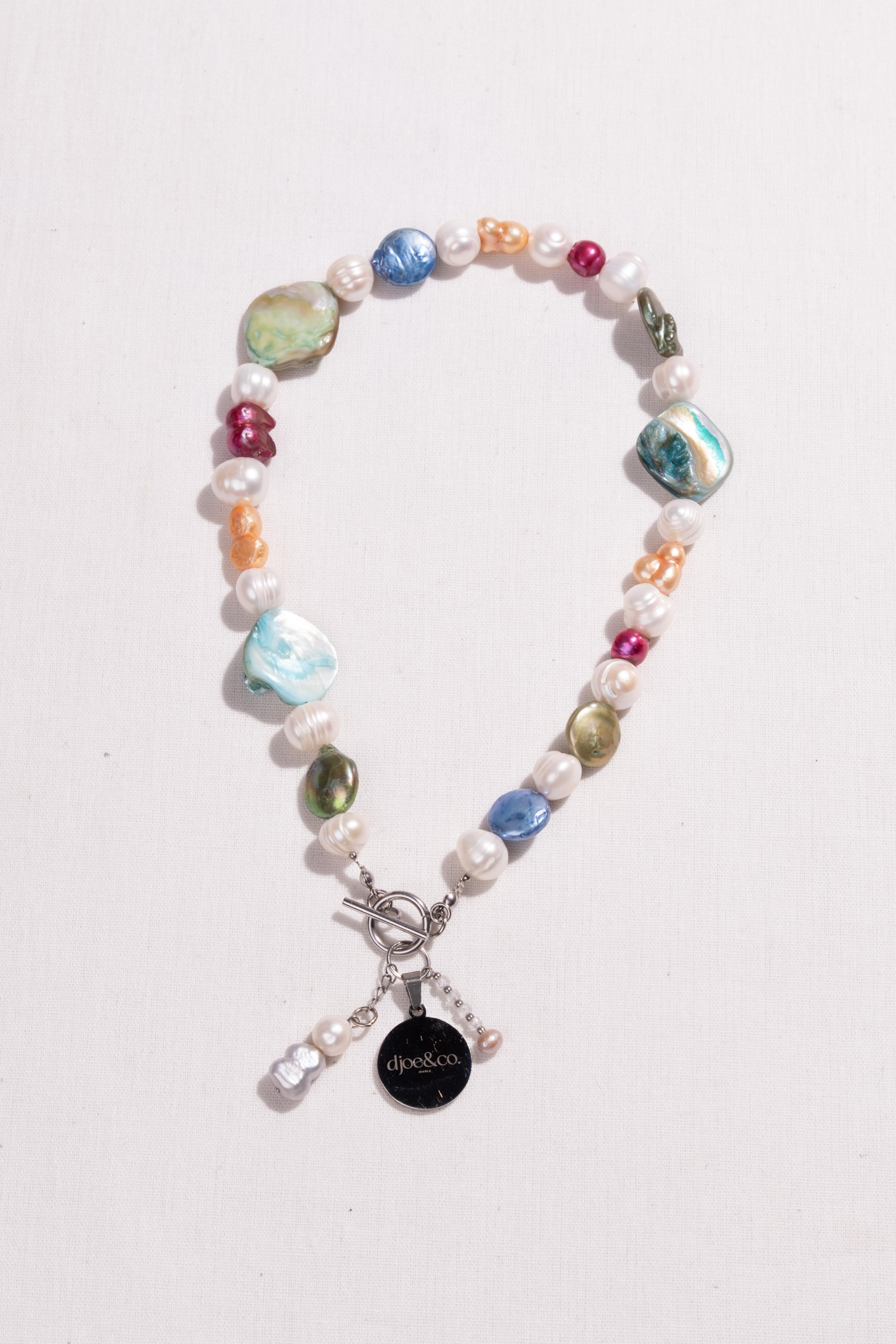 Adelyn - The Metallic Pearl Necklace